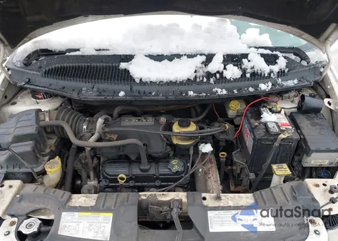 2005 Chrysler Town & Country из США, поврежденный, VIN 1C4GP45R75B270251